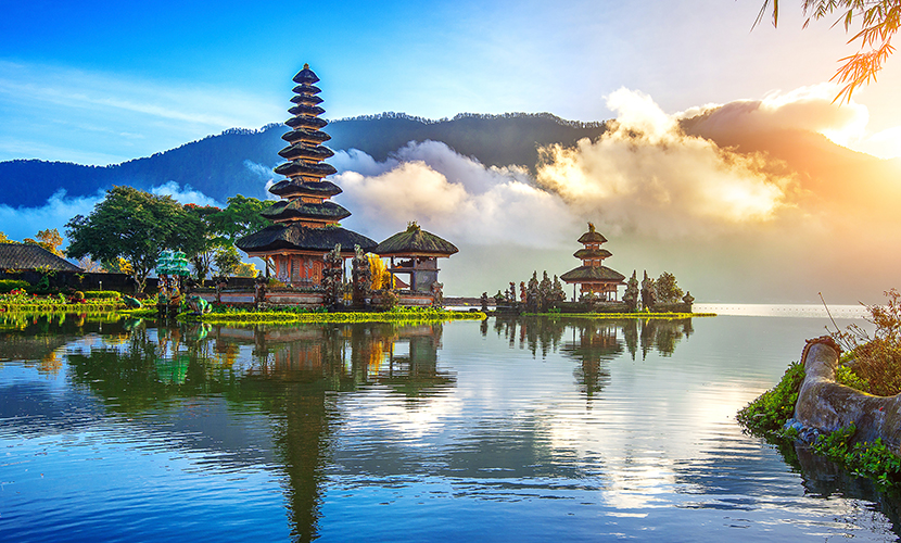 3-honeymoon-holidays-to-fall-in-love-with-culture